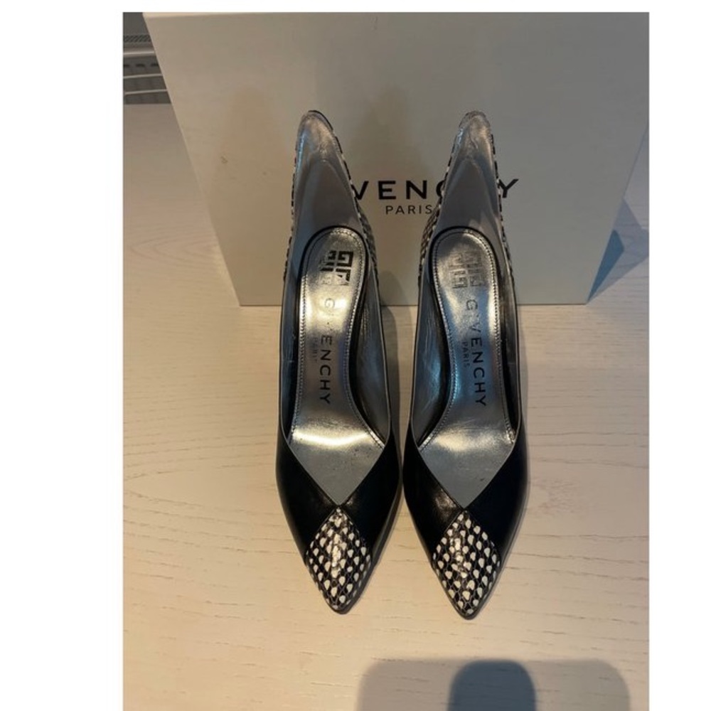 Givenchy Paris - image 4